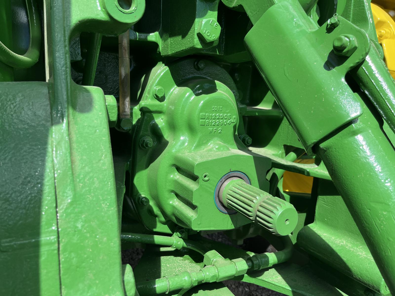 ./imagenes/INVOICE/2019/17361/TRACTOR JOHN DEERE 8320 (17).JPG